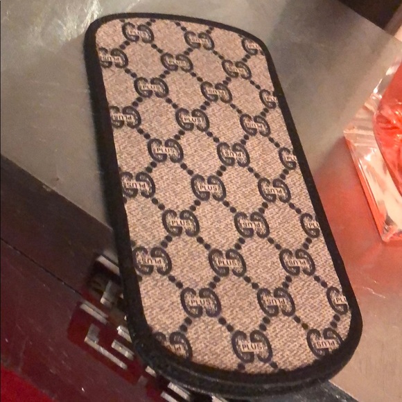 Gucci Plus Collection Eyewear Leather Case Navy - Picture 3 of 4